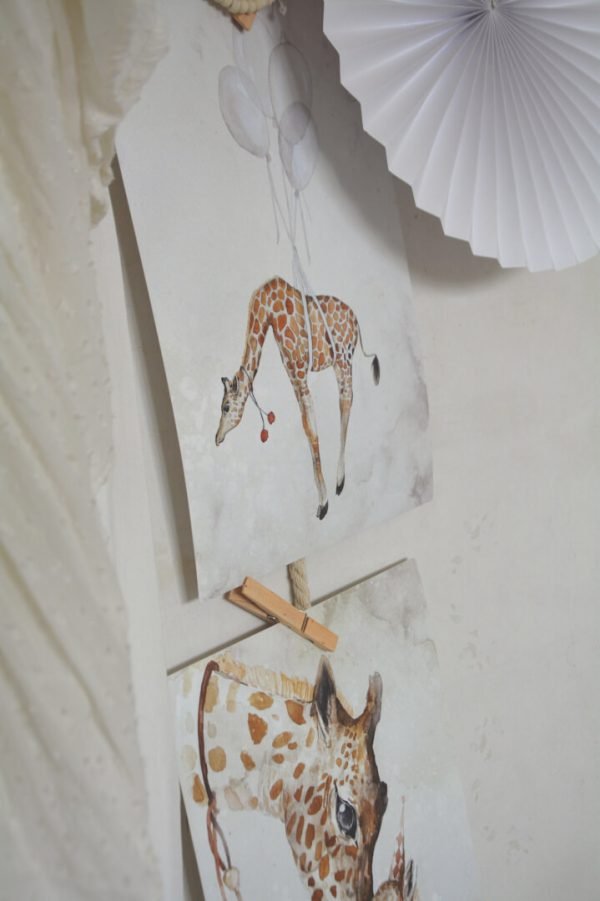 Poster A3 Giraffe Balloon - Image 2