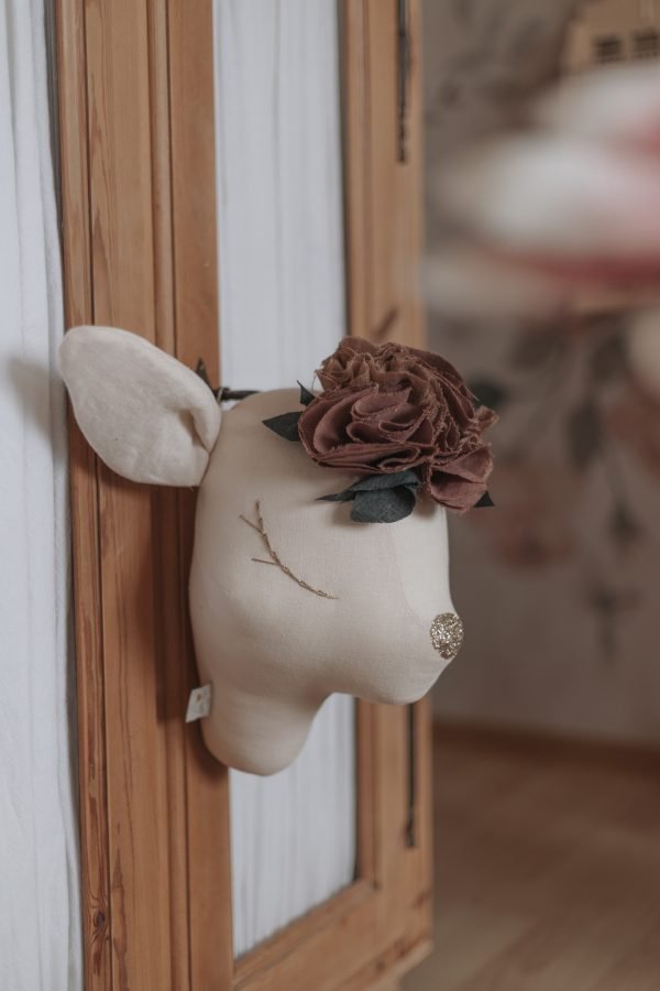 Deer -Light beige - Flowers - Image 3