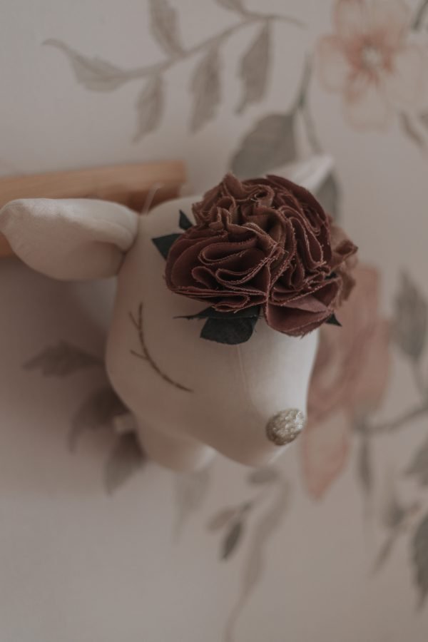 Deer -Light beige - Flowers - Image 2