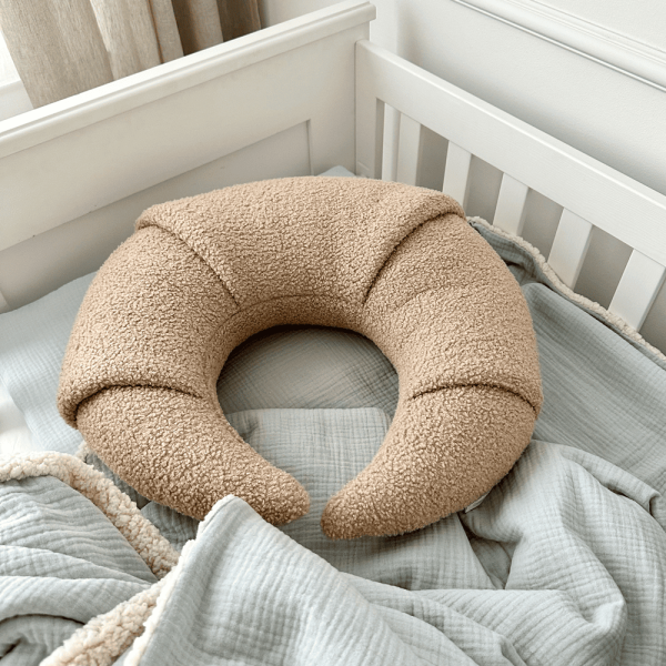 Nursing pillow Croissant 'Boho Boucle'-Chocolate